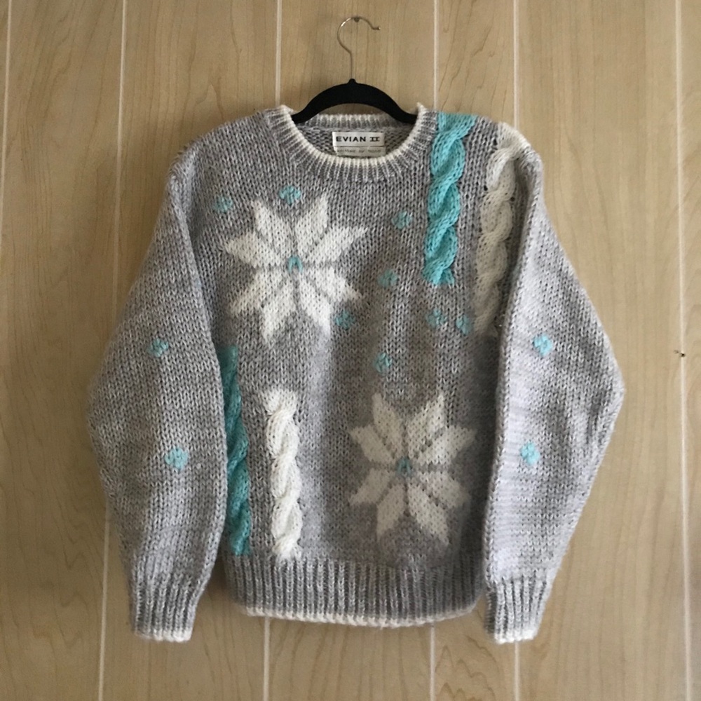 Vintage Evian II Women's Small Knit by Hand Gray Sweater Snowflake Crewneck